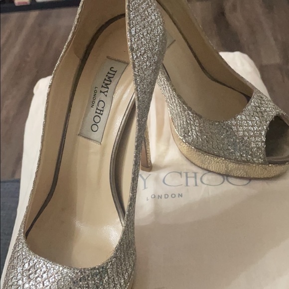 Jimmy Choo champagne peep toe pumps size 37 or 7 - Picture 2 of 4